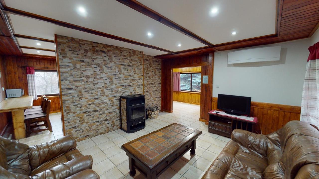 Ride Pub Drienica Apartment Luaran gambar
