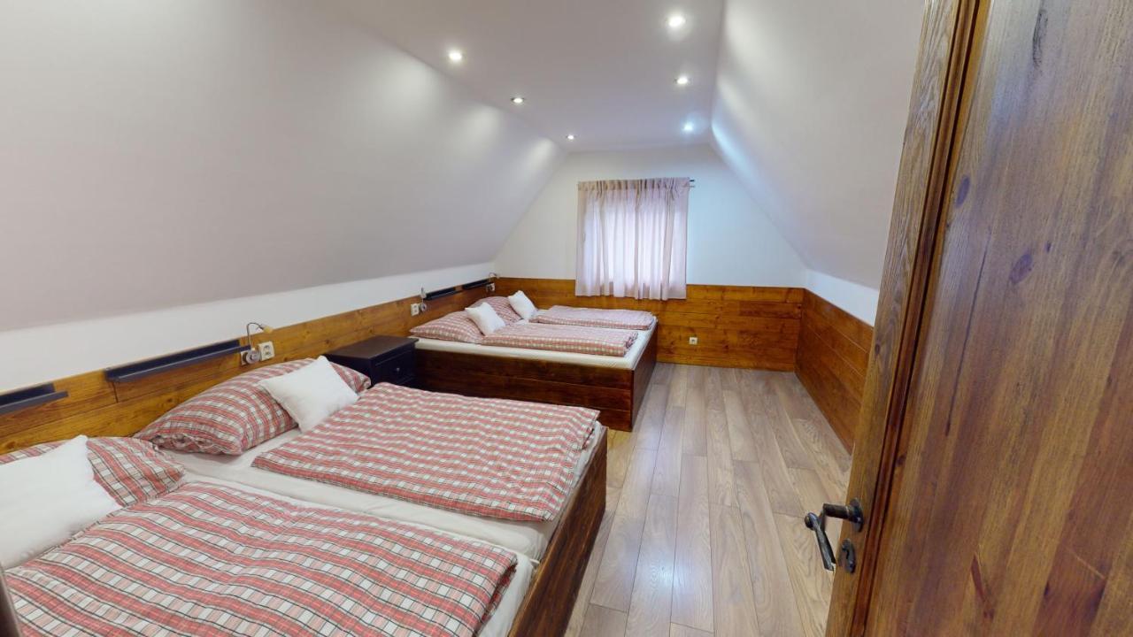 Ride Pub Drienica Apartment Luaran gambar