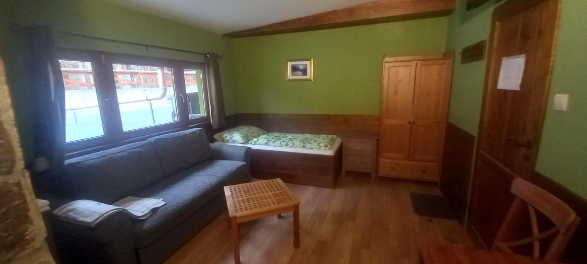 Ride Pub Drienica Apartment Bilik gambar